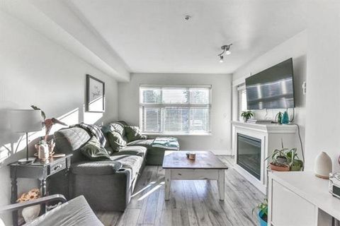 203 2515 PARK DRIVE Abbotsford BC V2S0B2