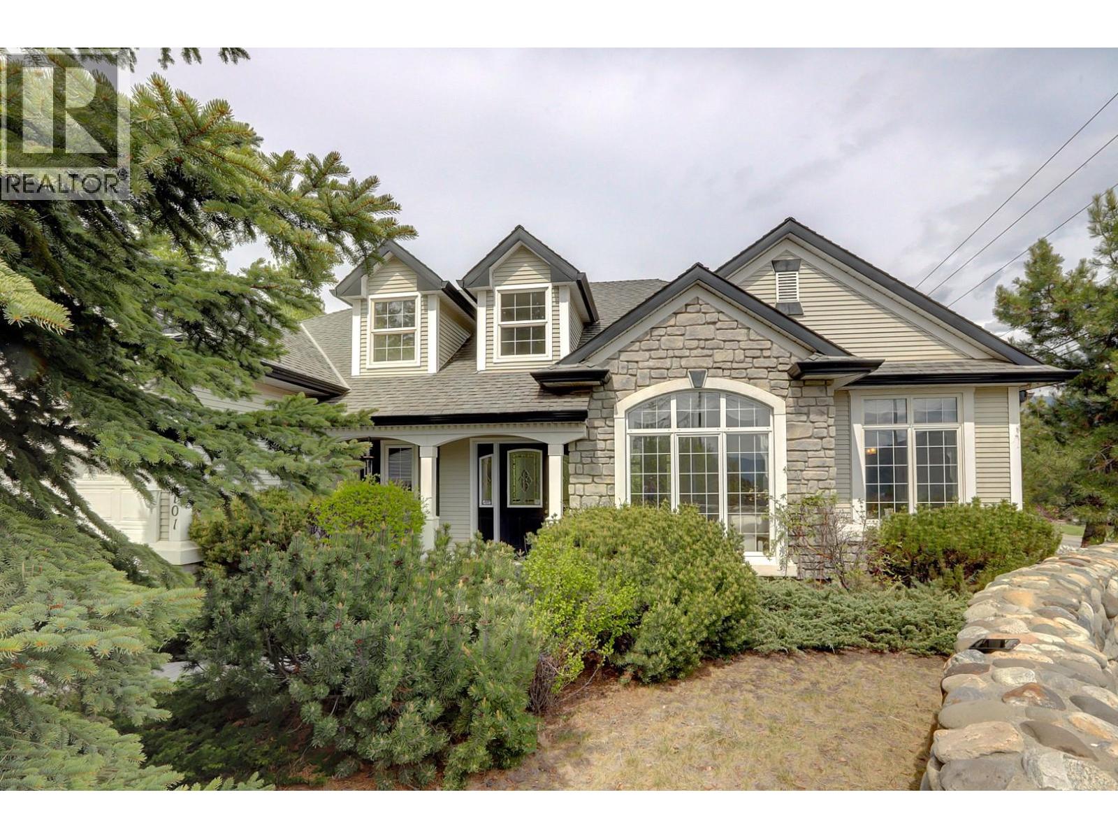 1101 Phoenix Drive
