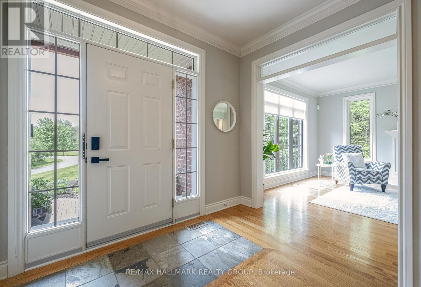 1431 DUCHESS CRESCENT