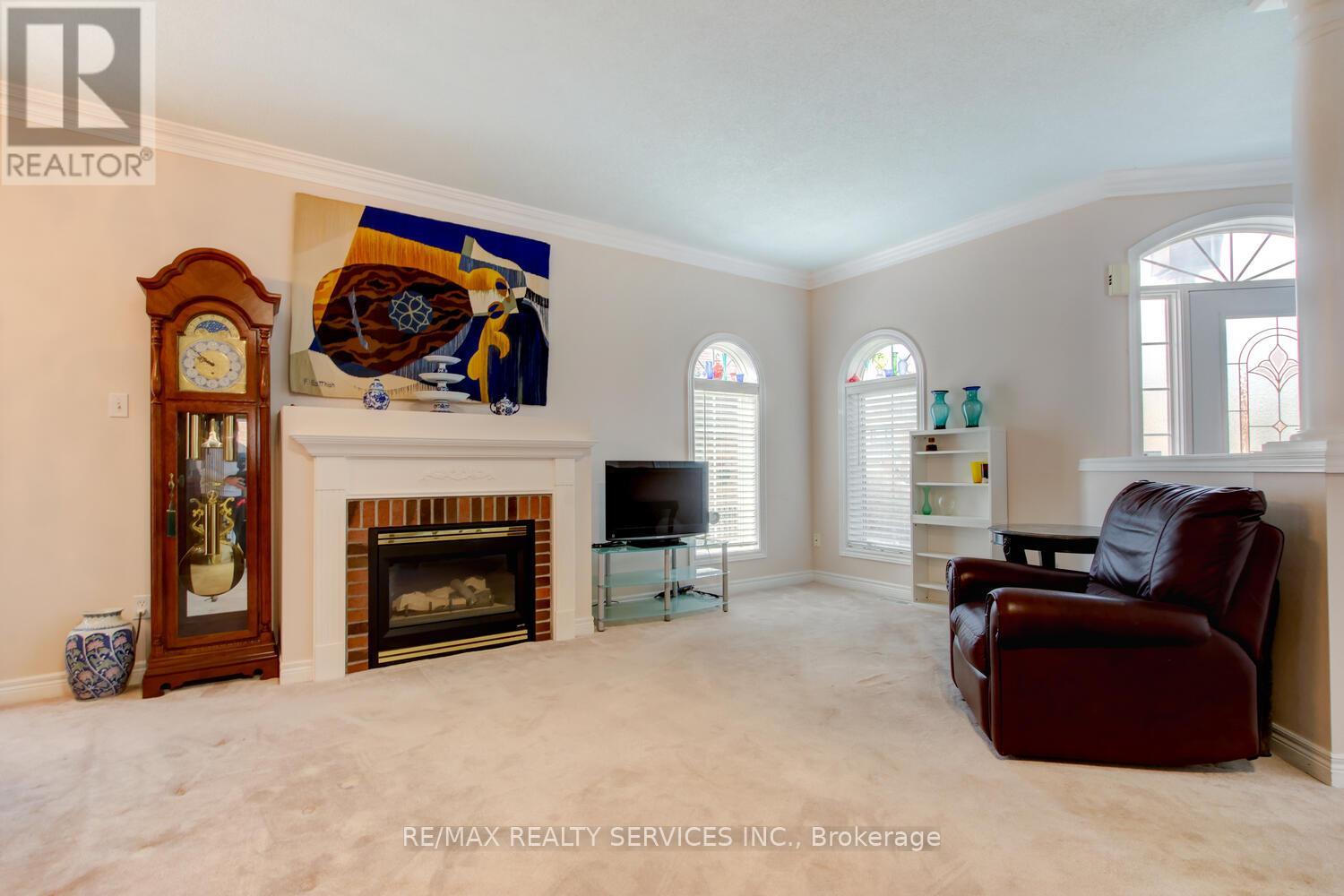 47 COLLINGWOOD AVENUE