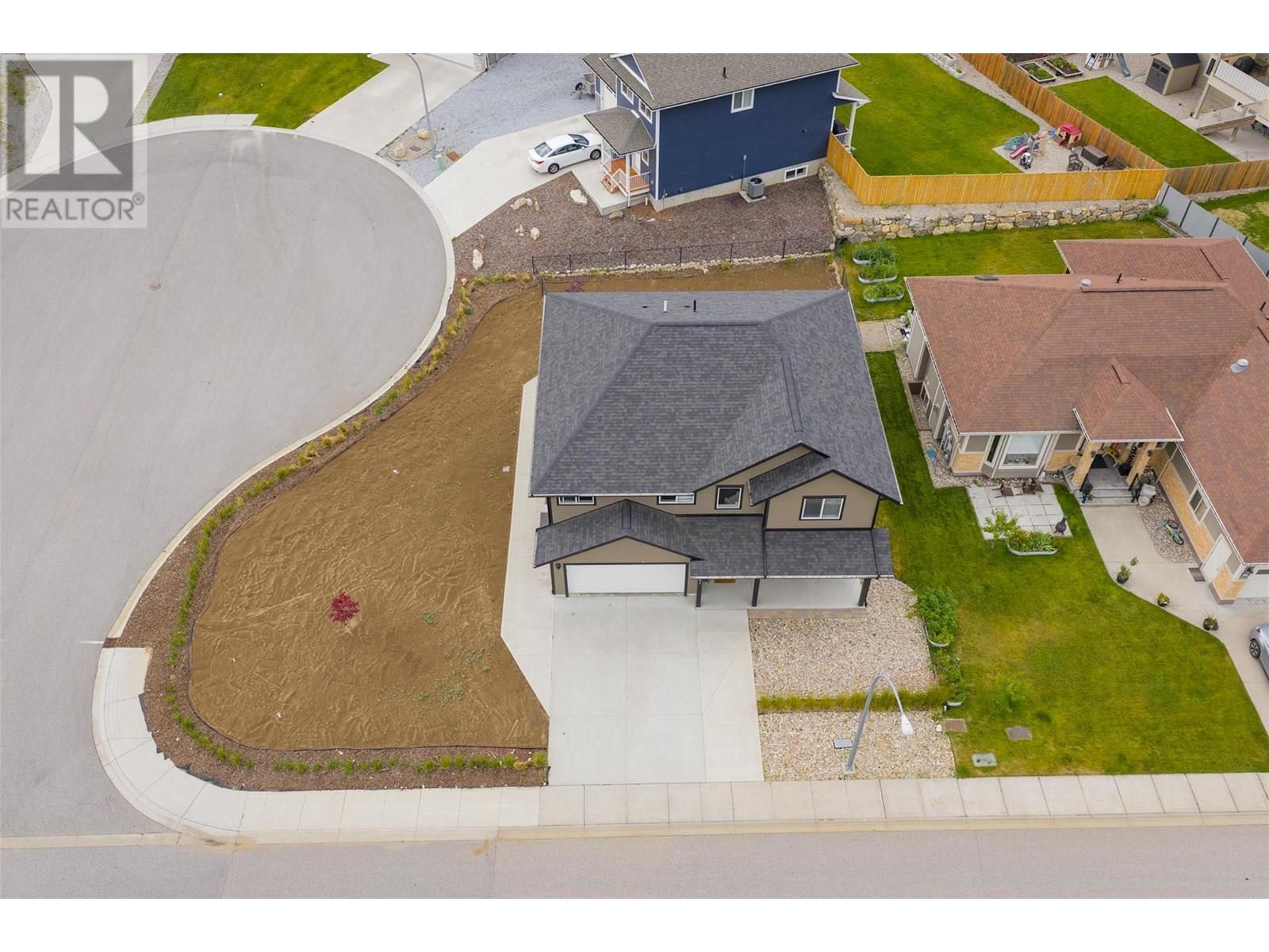 3904 GRANDVIEW Drive