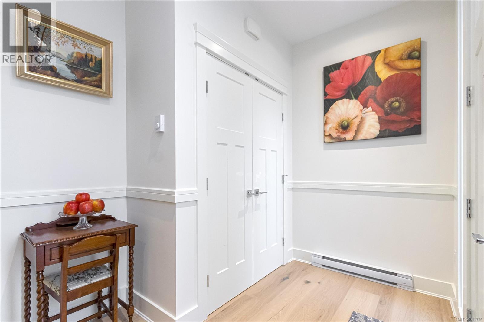 2406 Azurite Cres