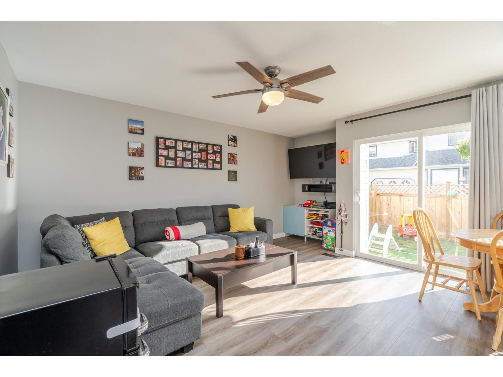 2 45640 STOREY AVENUE|Sardis West Vedder