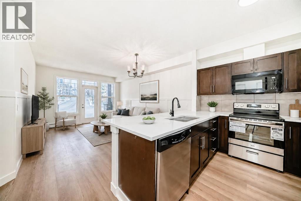 101, 22 Panatella Road NW