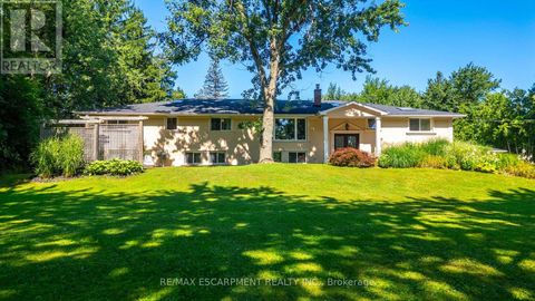 2159 BRITANNIA ROAD Burlington ON L7P0E8