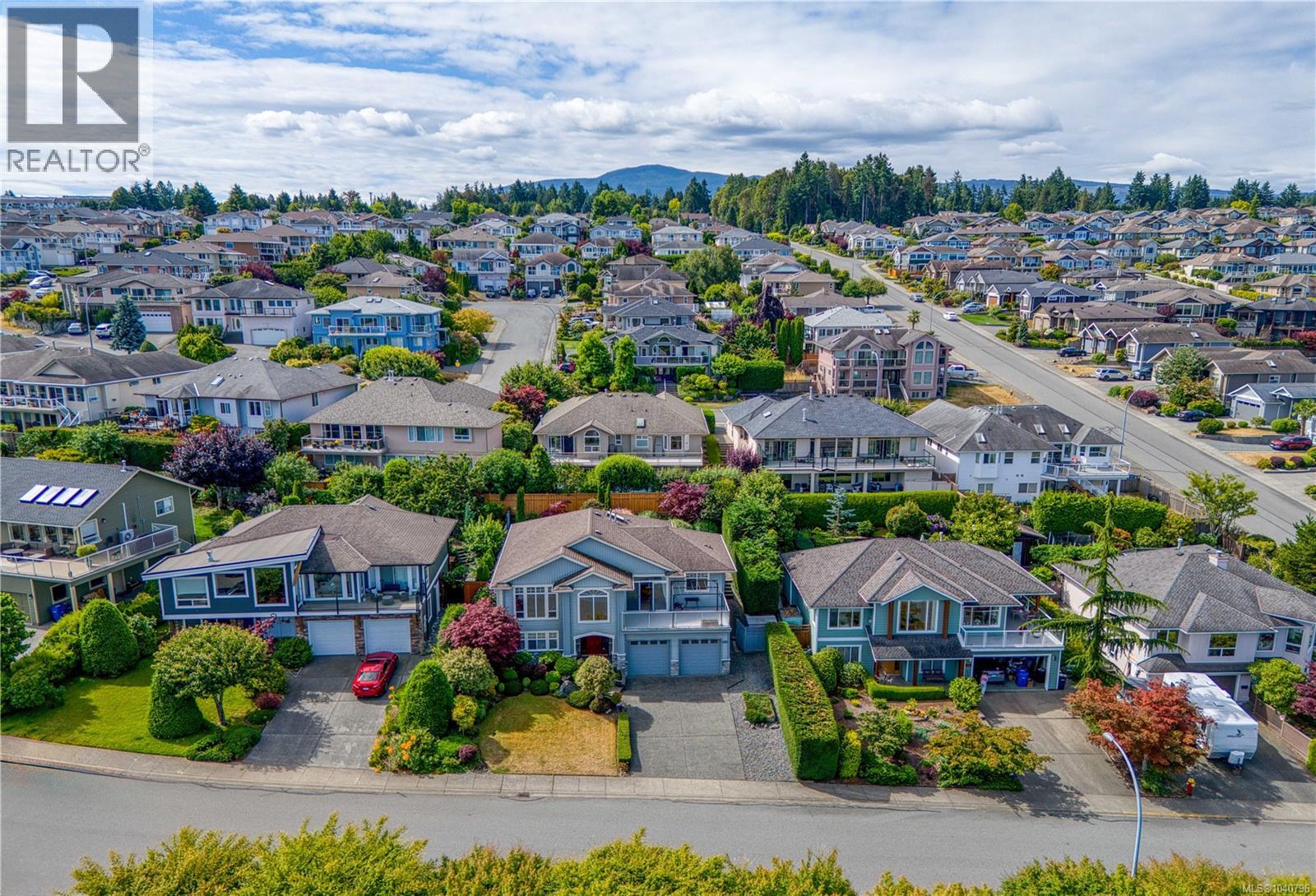 6381 Icarus Dr