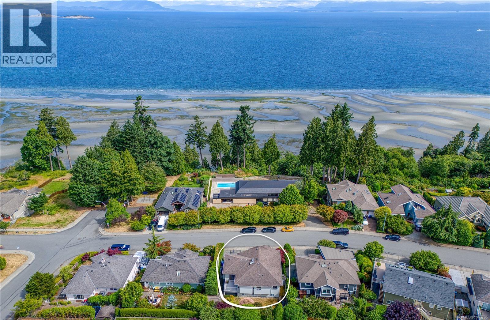 6381 Icarus Dr
