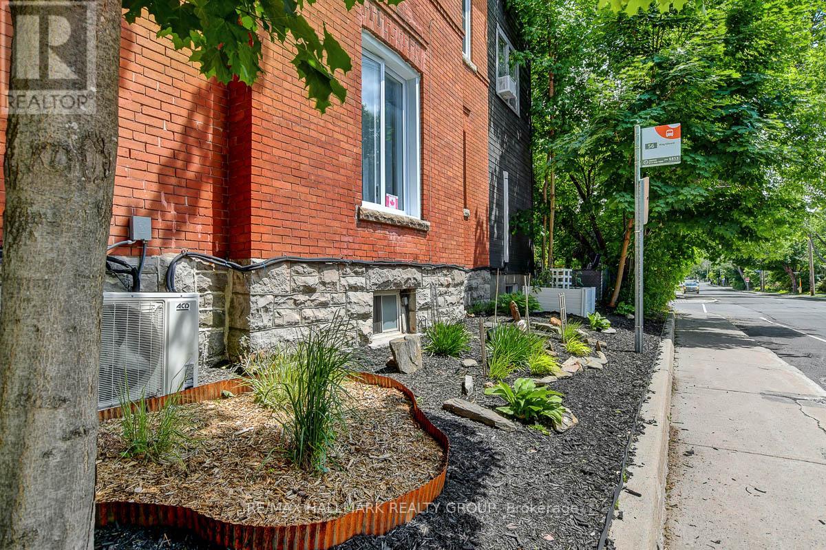 120 STRATHCONA AVENUE