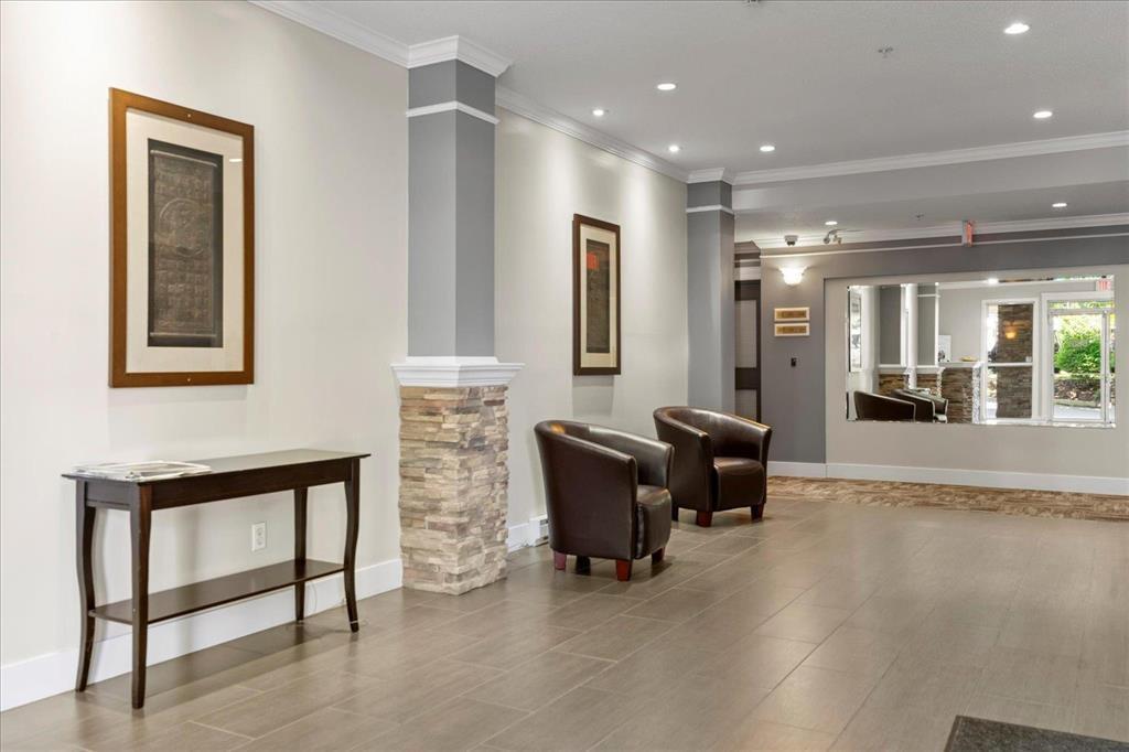 308 2068 SANDALWOOD CRESCENT