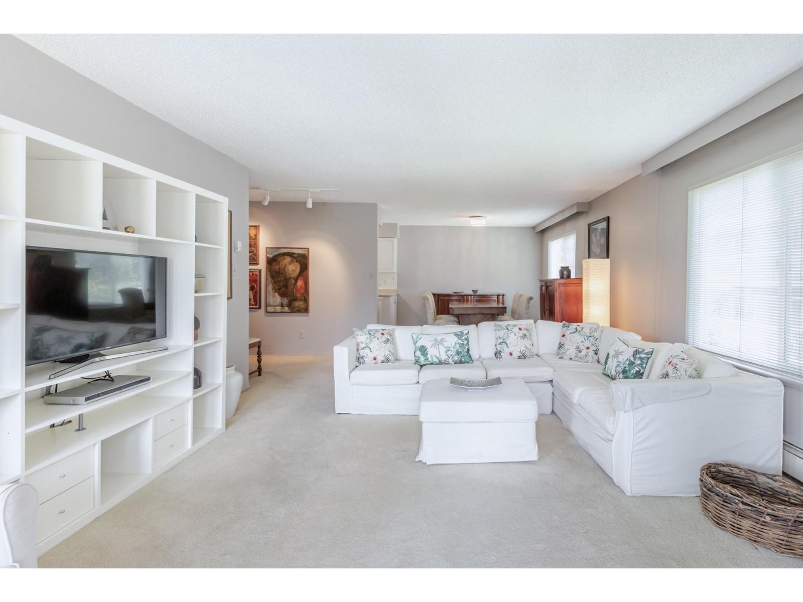 #304 1351 MARTIN STREET