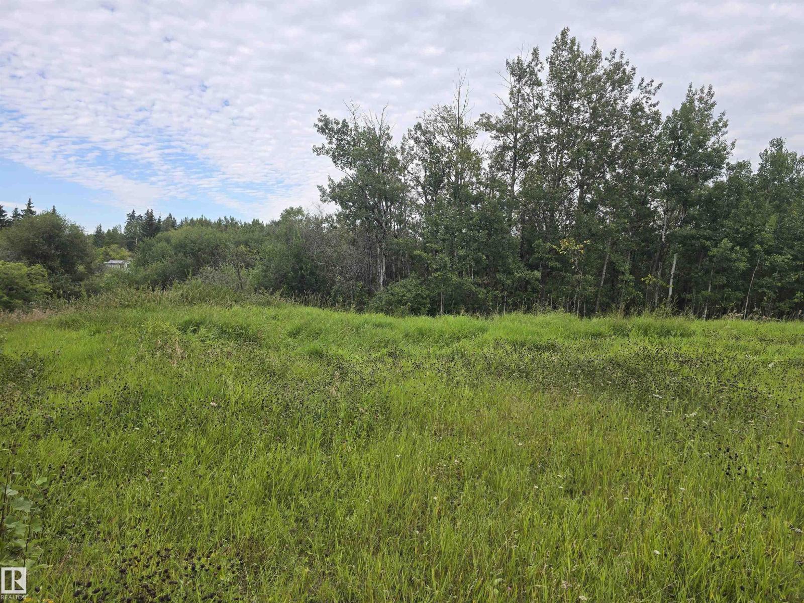21-55022 Lac Ste. Anne Trail