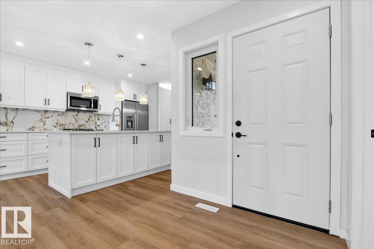 257 KNOTTWOOD RD N NW