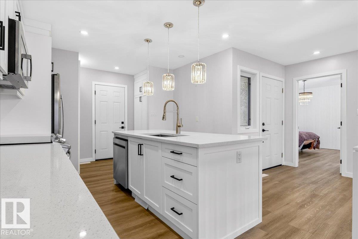 257 KNOTTWOOD RD N NW