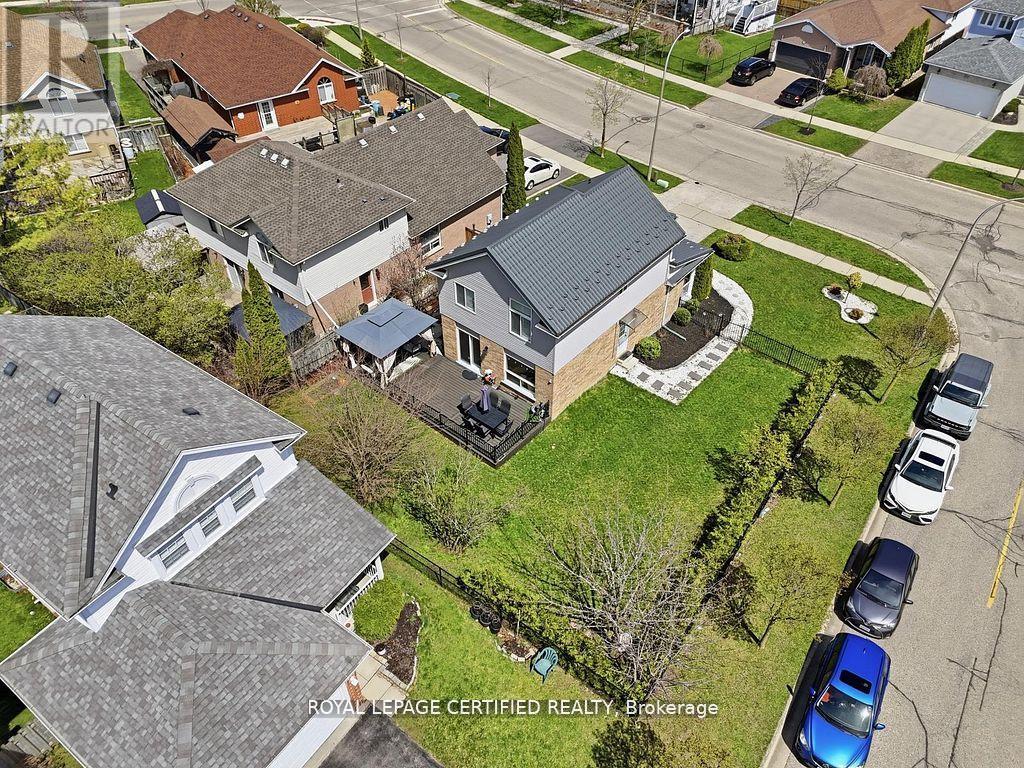 209 BRIARMEADOW DRIVE