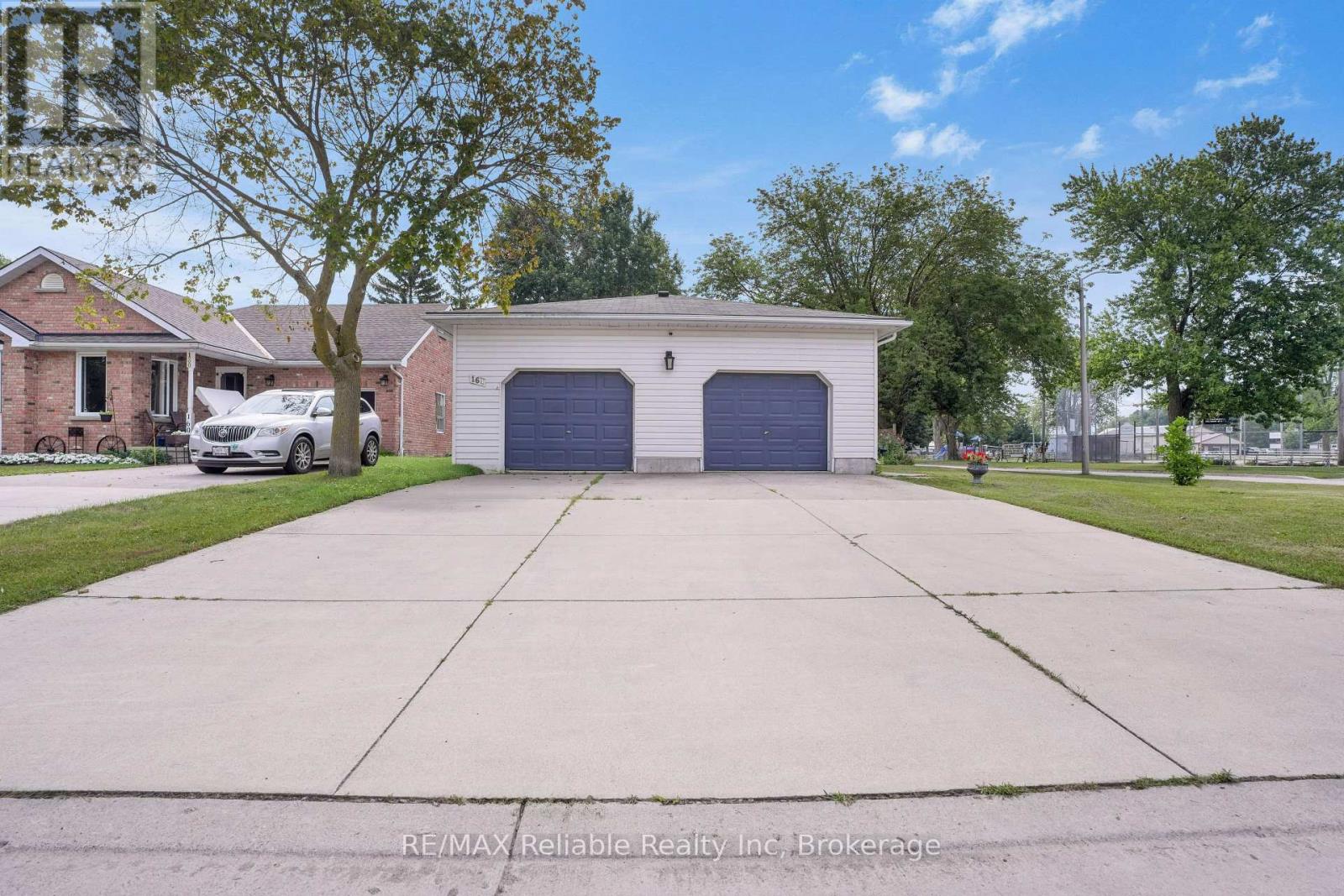 164 SILLS STREET