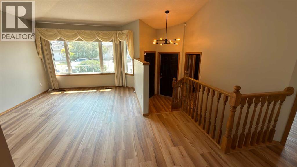 47 Chilcotin Crescent W
