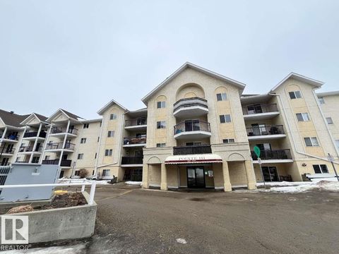#462 10520 120 ST NW Edmonton AB T5H4L9