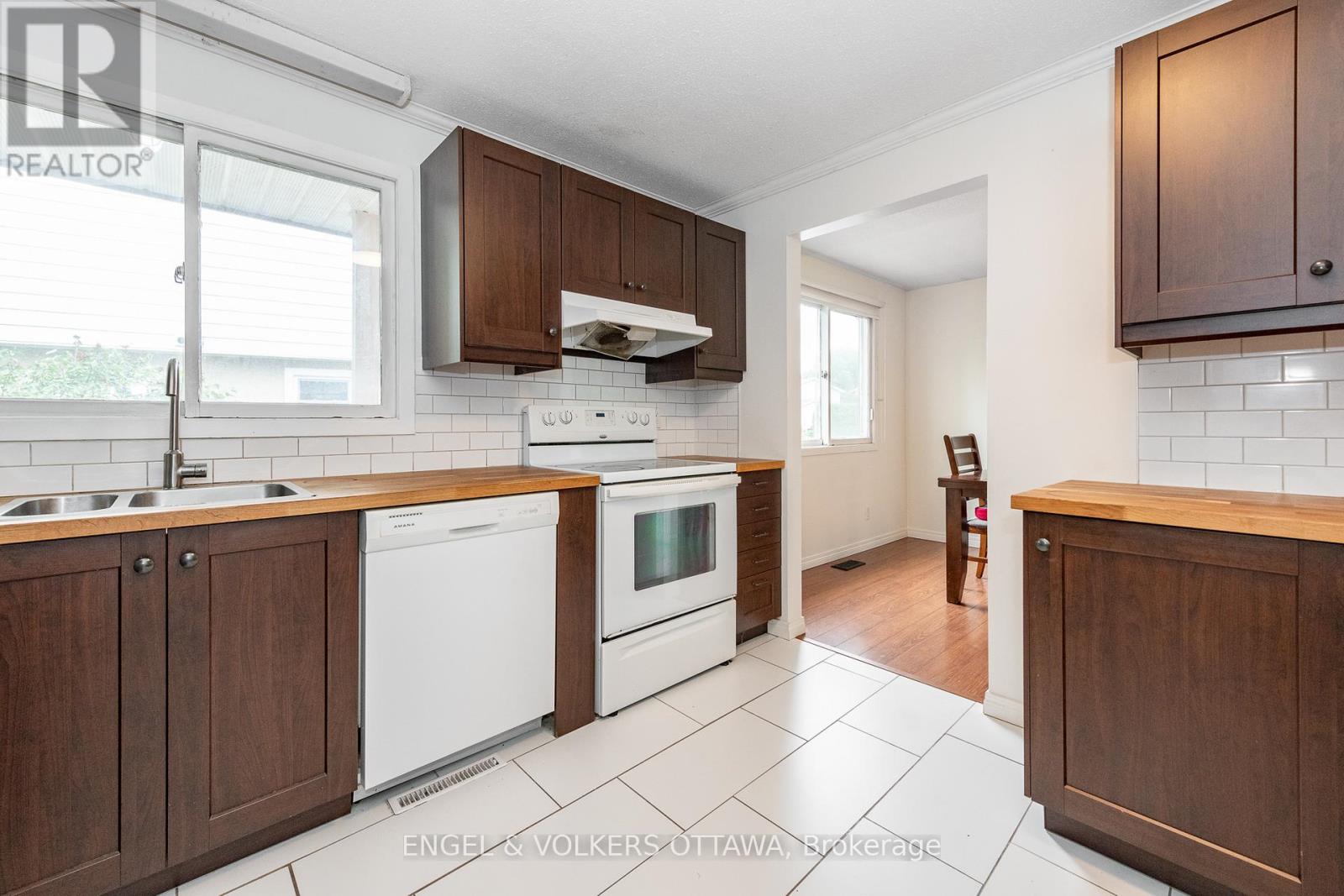 75 WOODFIELD DRIVE
