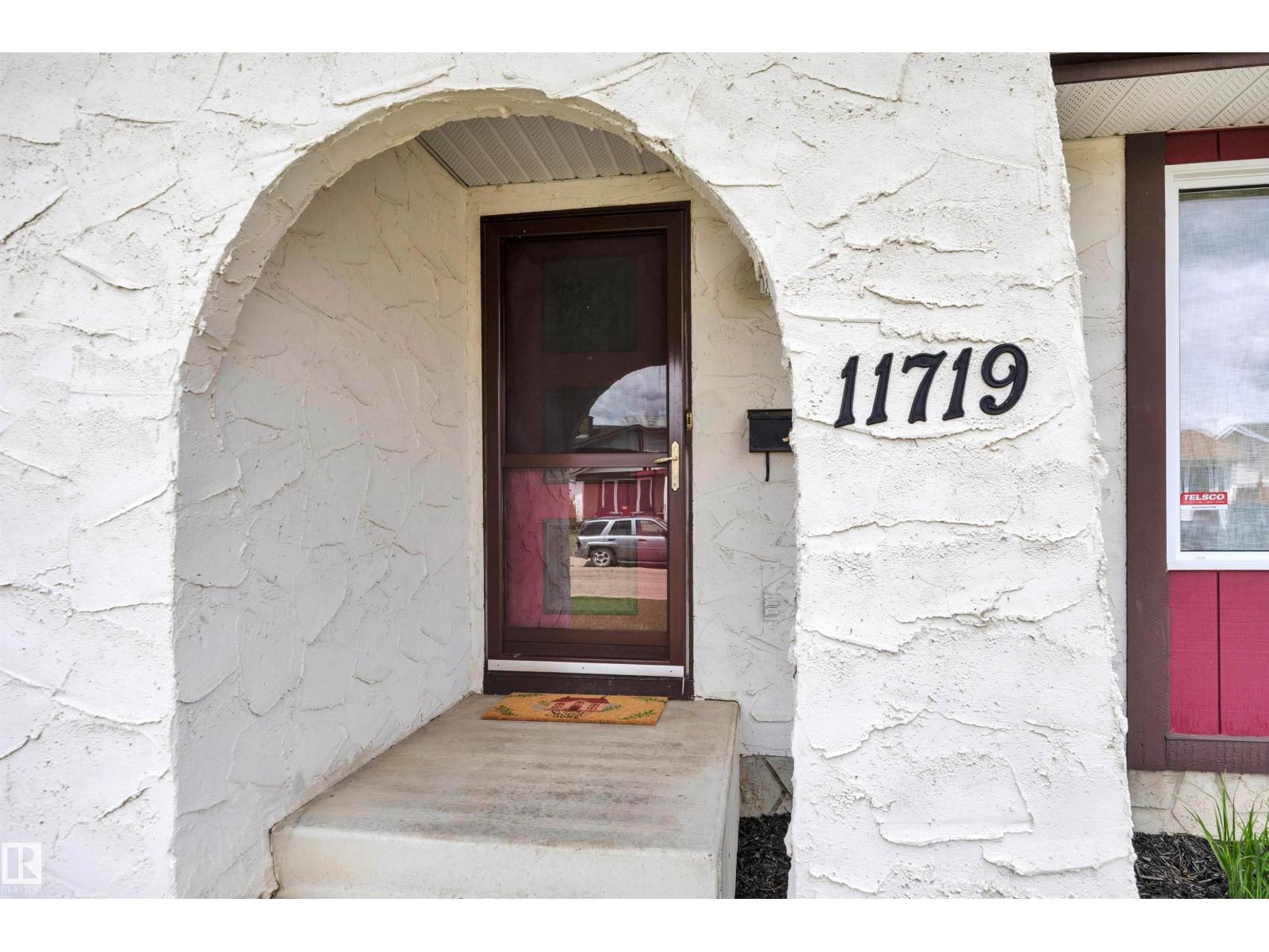 11719 152A AV NW