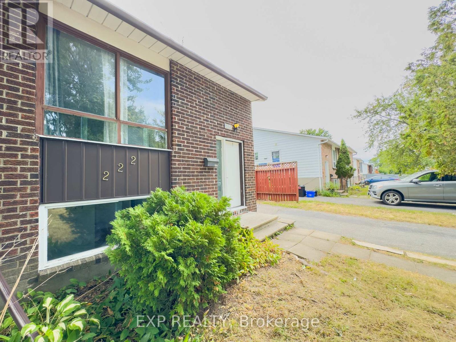 LOWER - 222 CASTLEFRANK ROAD