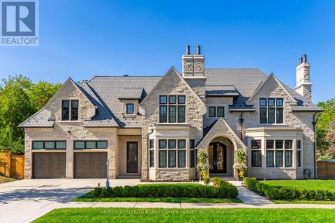 52 FIFESHIRE ROAD Toronto (St. Andrew-Windfields) ON M2L2G6