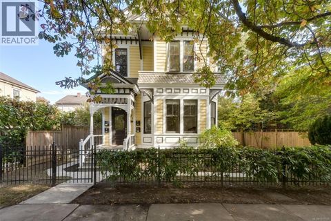 737 Vancouver St Victoria BC V8V3V4