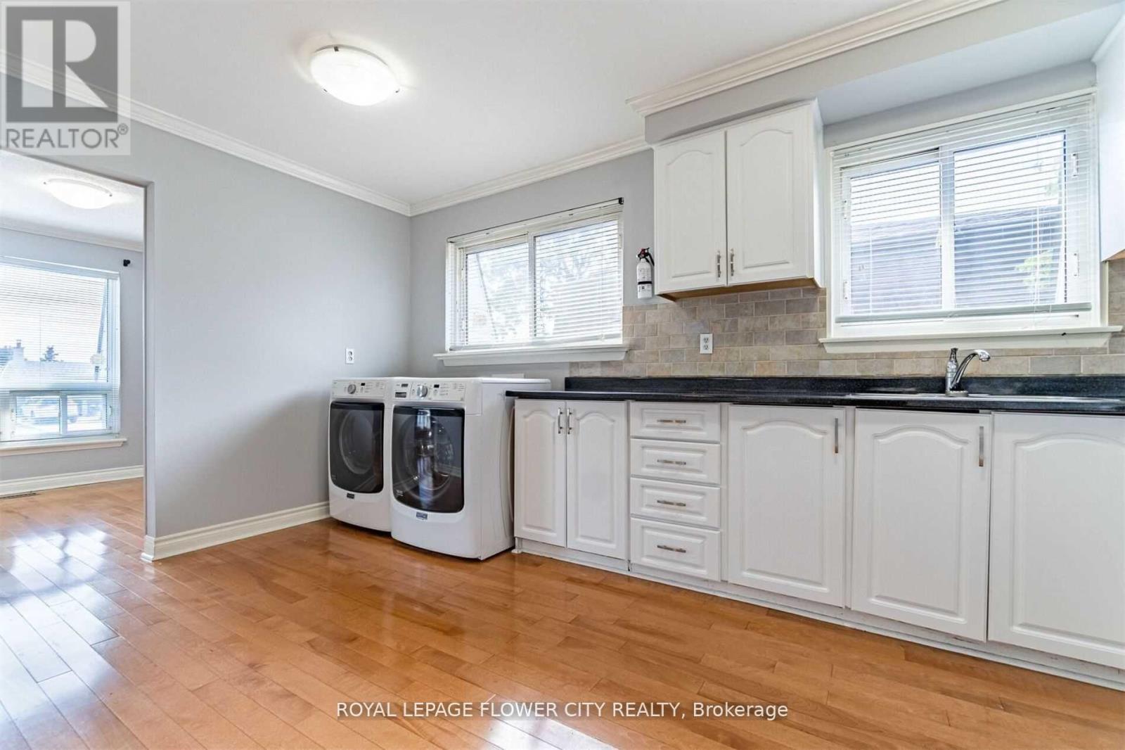 5 GRASSMERE CRESCENT