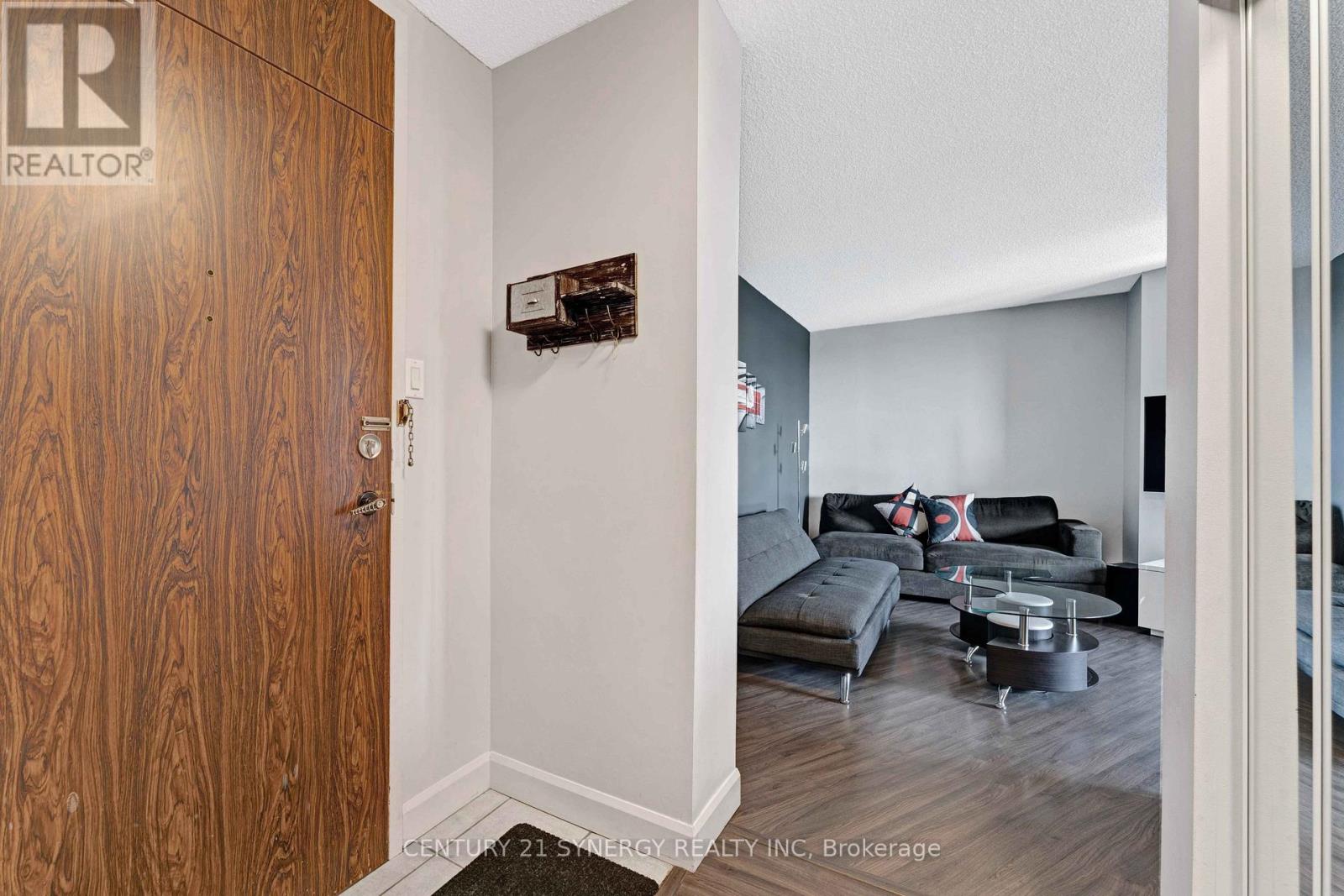 718 - 2000 JASMINE CRESCENT