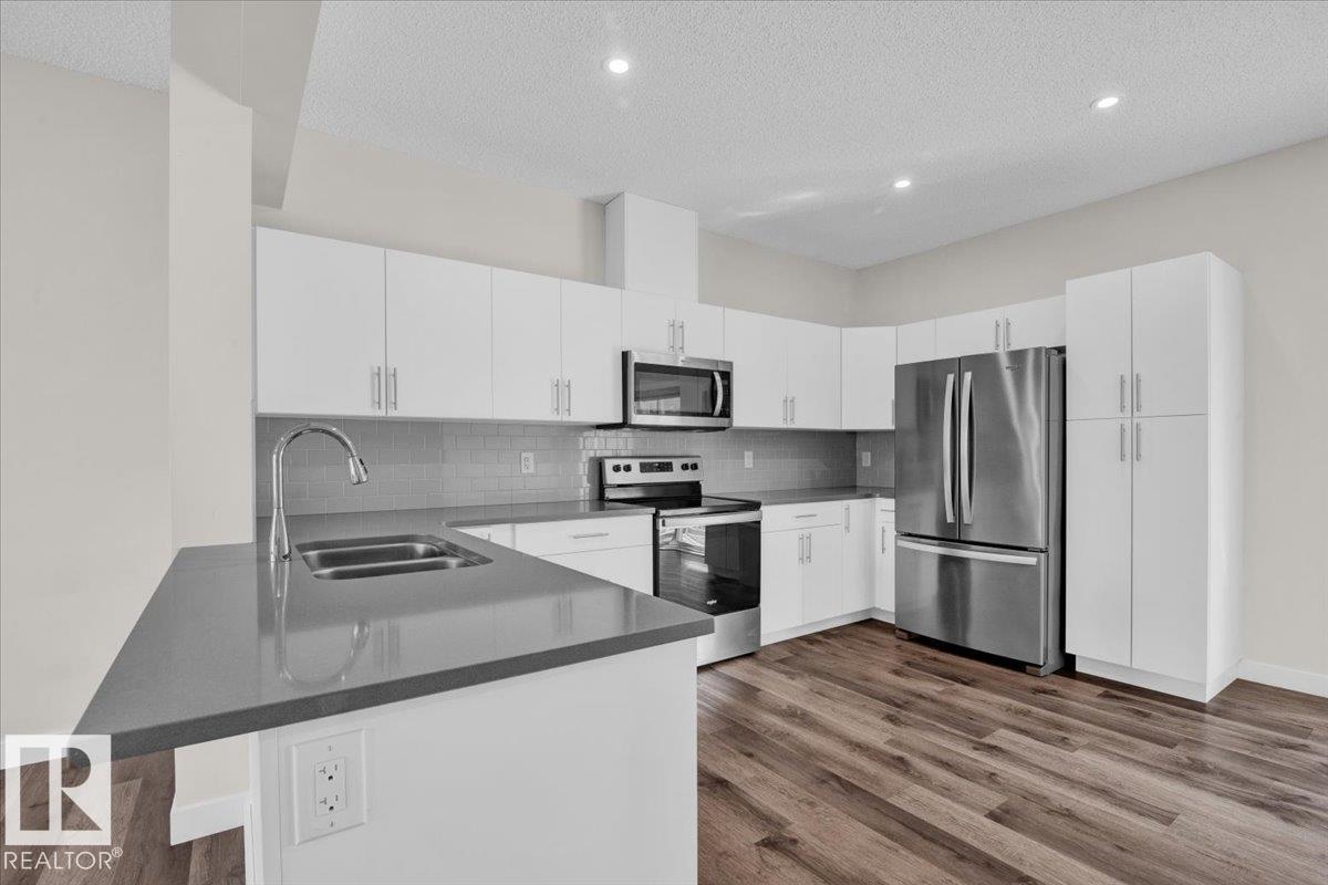 #28 1051 Graydon Hill BV SW