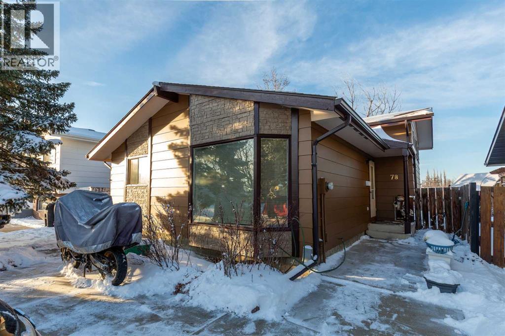 78 Pensacola Court W