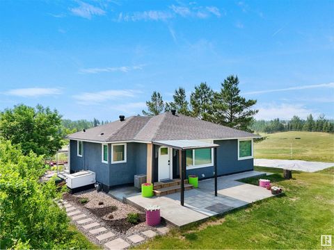 22517 WYE RD Rural Strathcona County AB T8C1H9