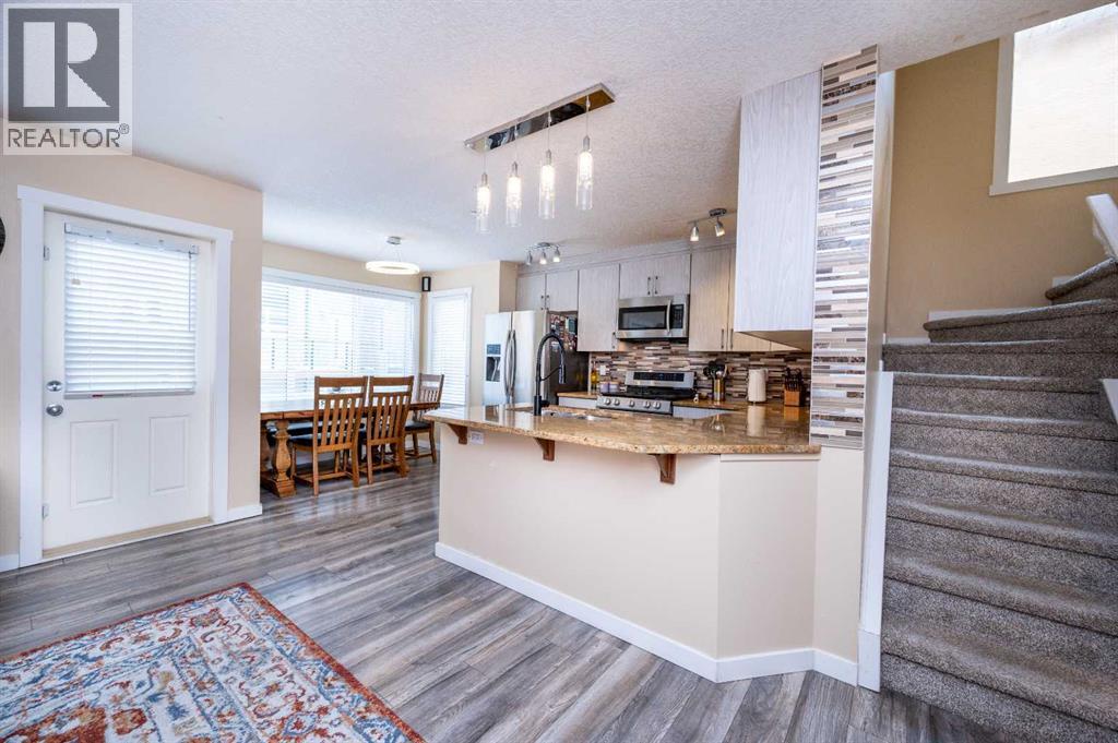 60 Covecreek Mews NE