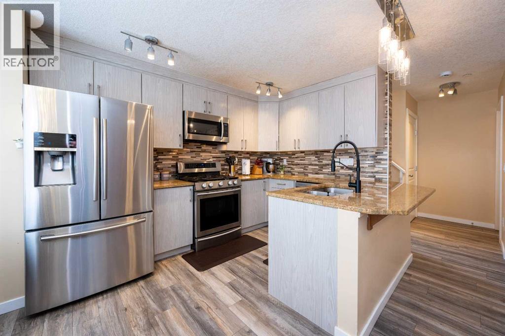 60 Covecreek Mews NE