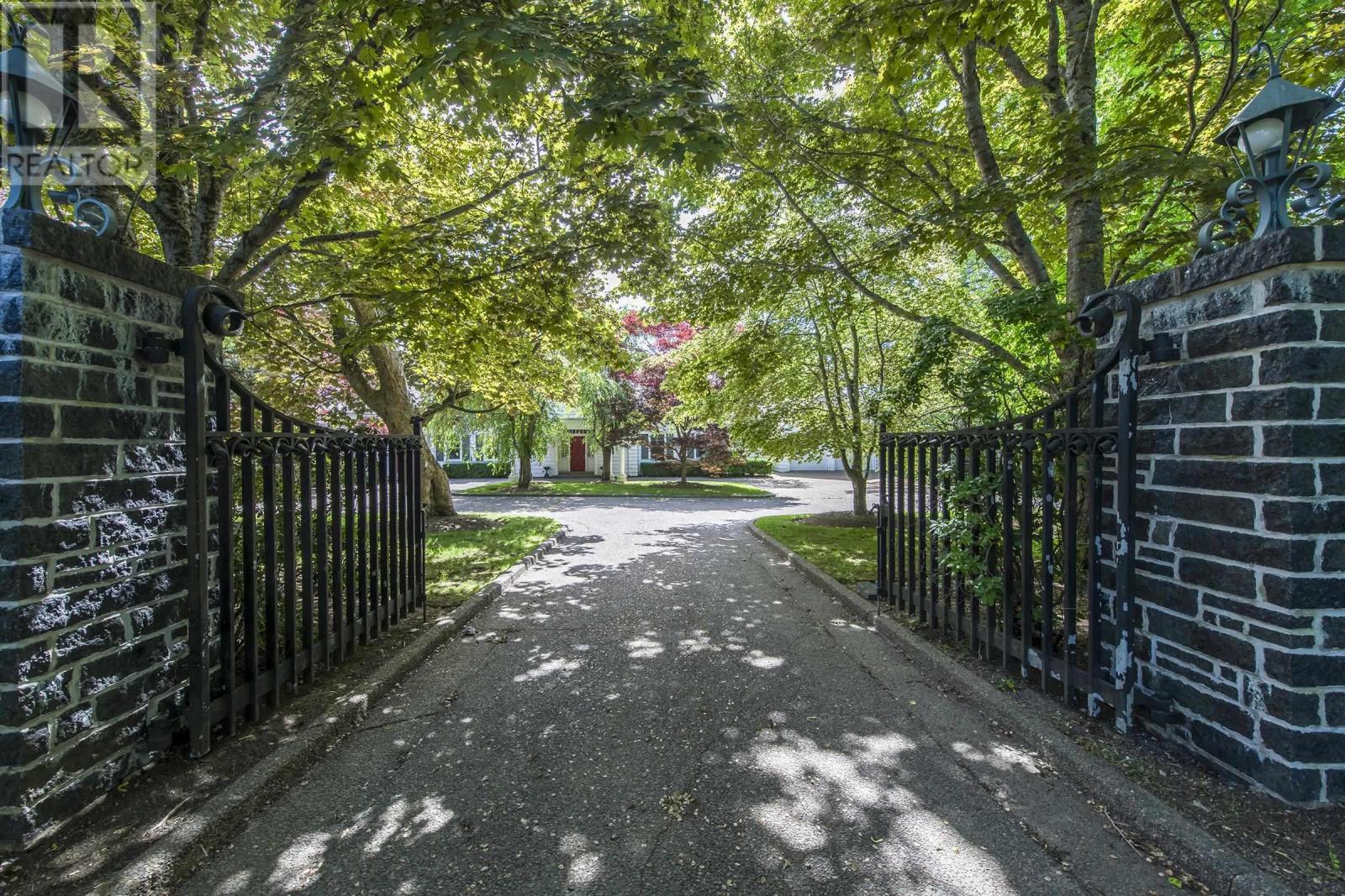 1462 Thornvale Avenue|1445 Birchdale Ave