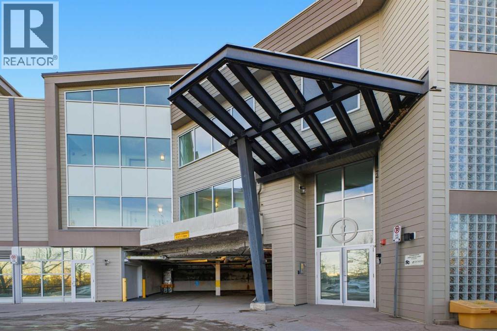 201, 4303 1 Street NE