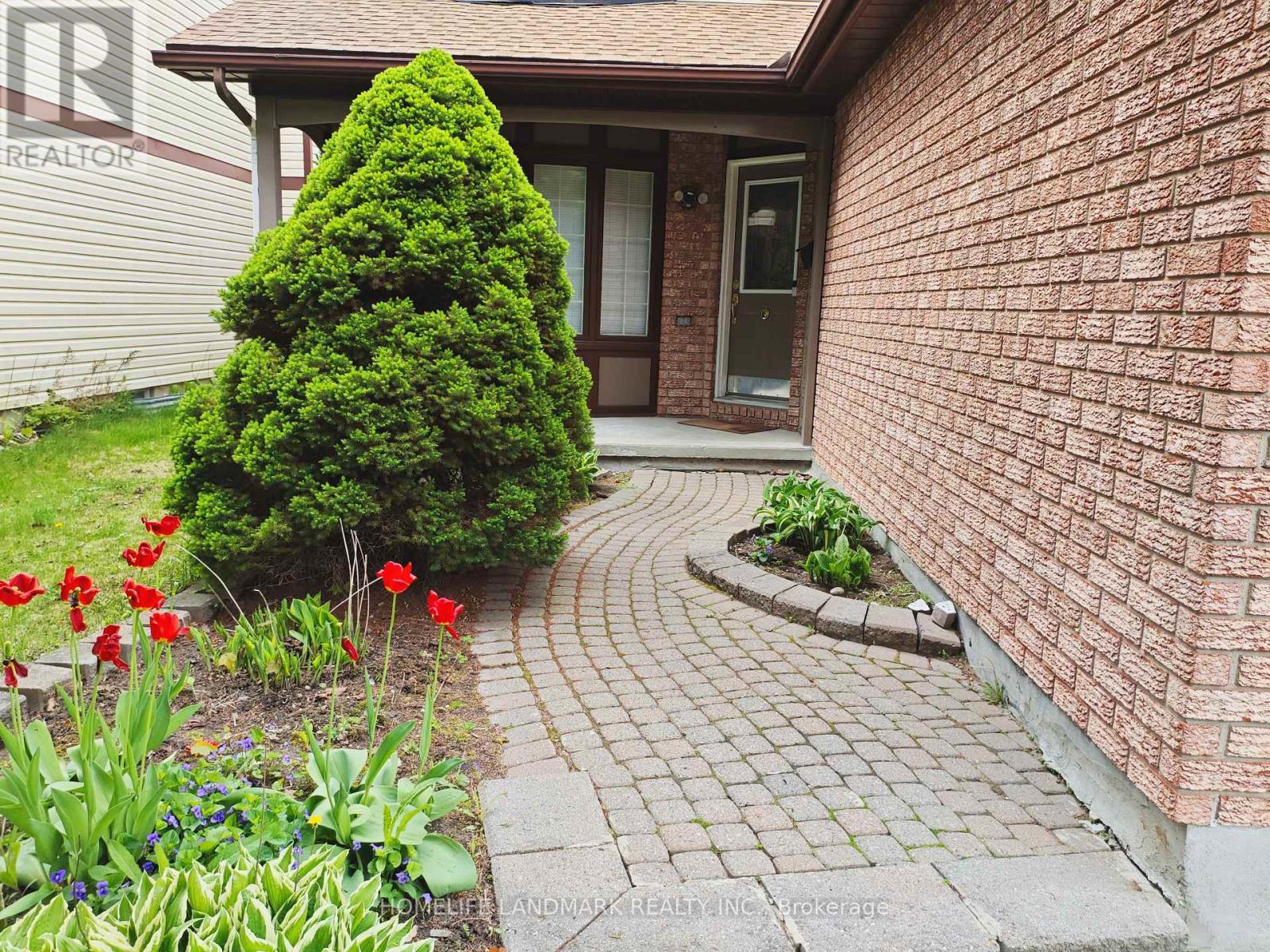 8 OPAL LANE