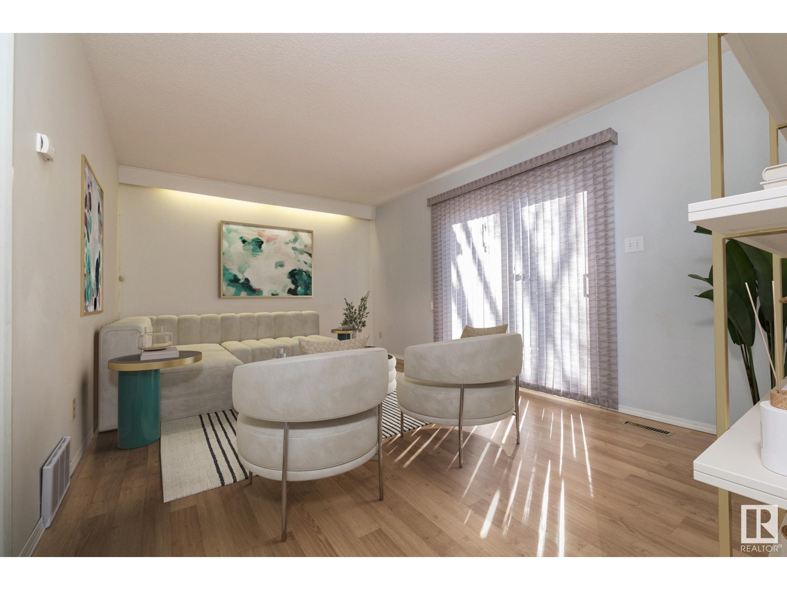 105 WOODSTOCK NW