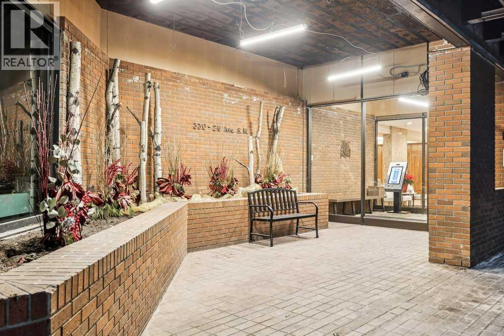 303, 330 26 Avenue SW