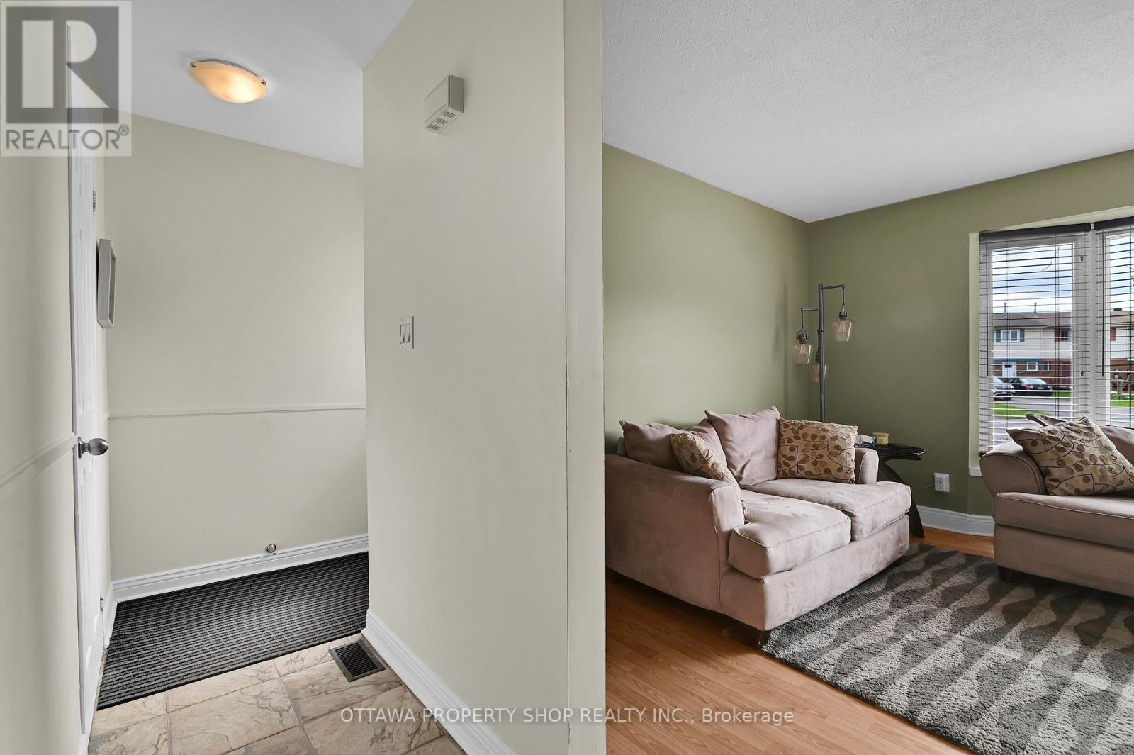 202 ROSEMARY GARDENS