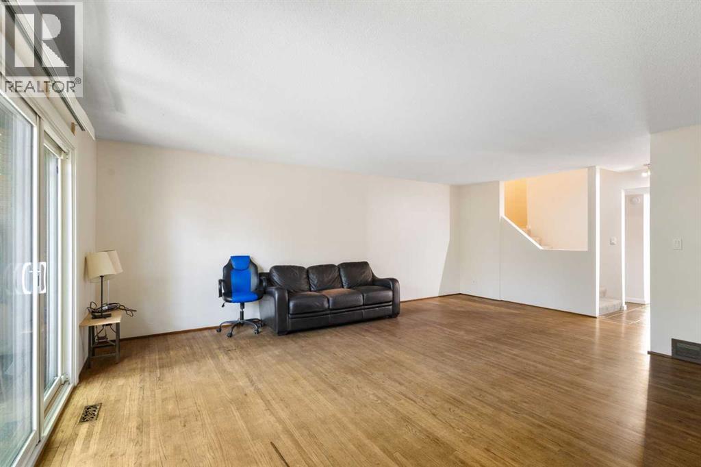 303, 1305 Glenmore Trail SW