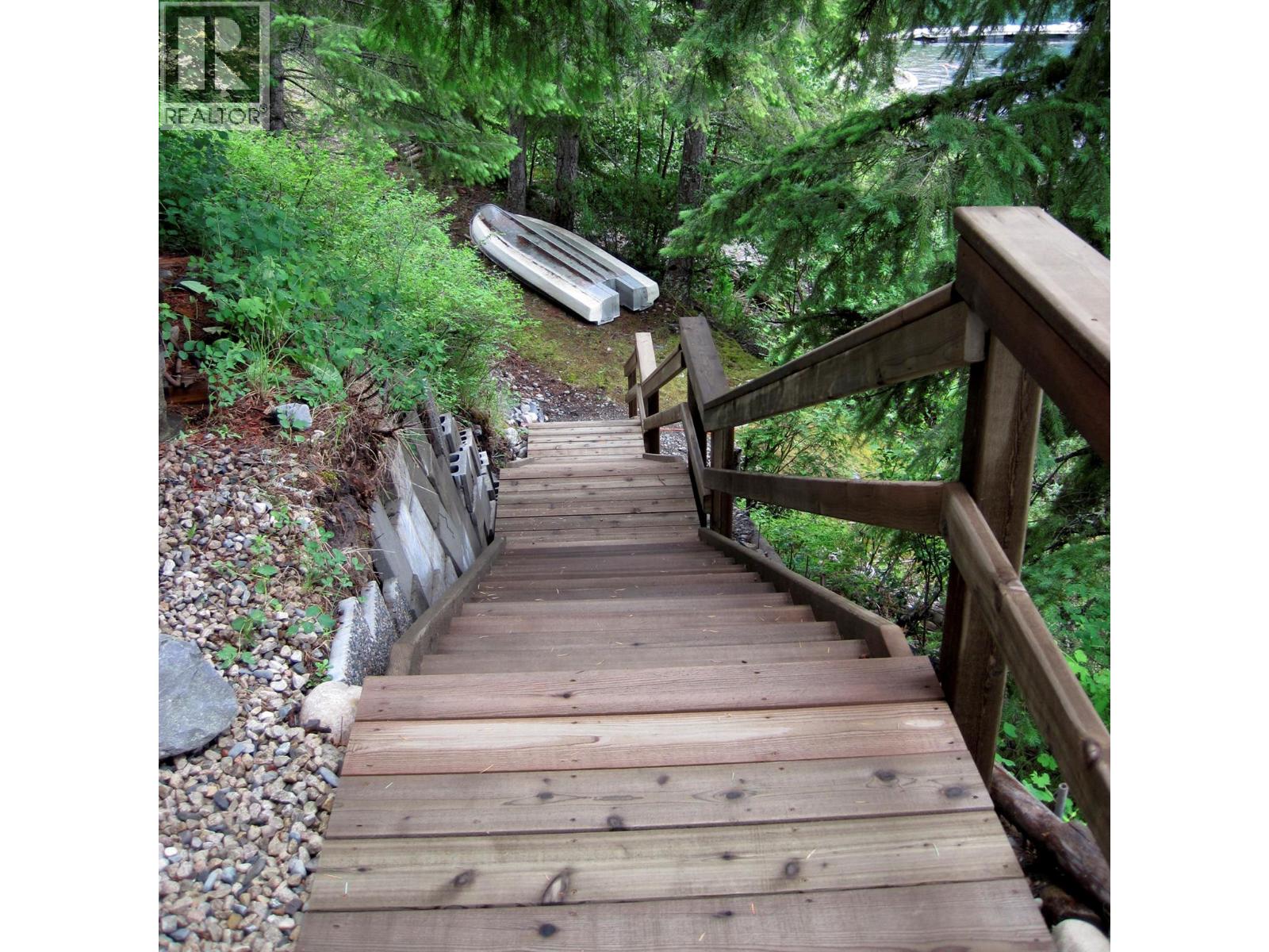 523 ROSEBERY LOOP Road