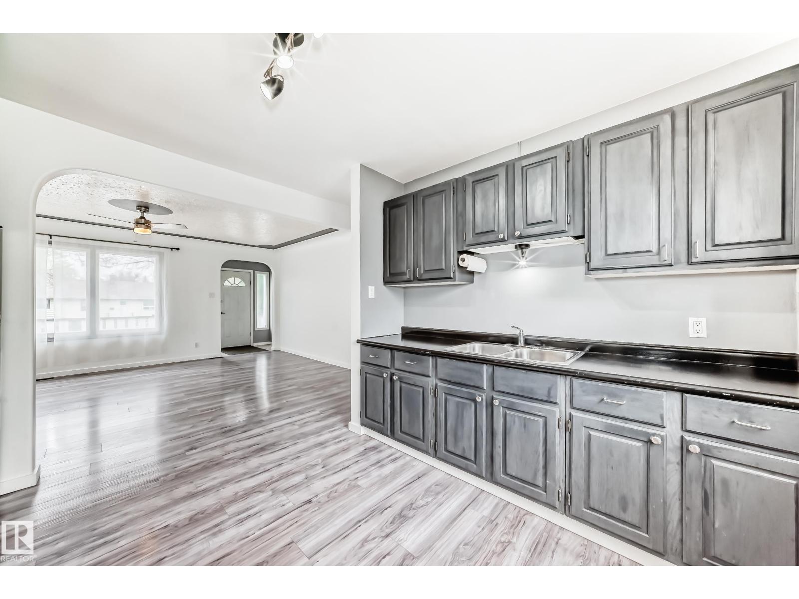12030 48 ST NW