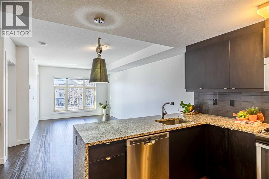 303, 45 Aspenmont Heights SW