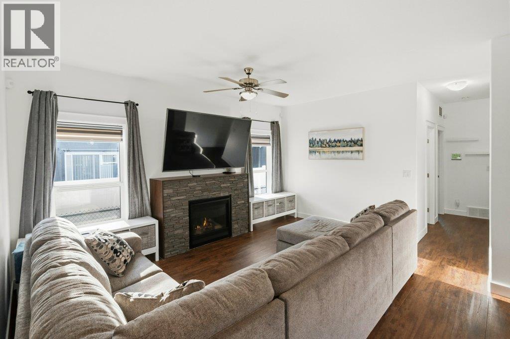 8300 Gallagher Lake Frontage Road Unit# 118