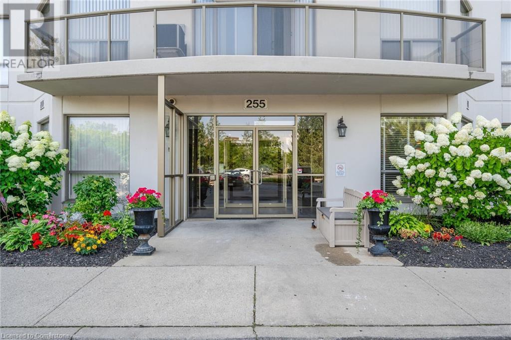 255 KEATS Way Unit# 607