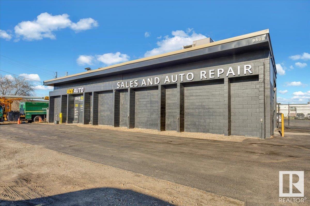 9508 62 AV NW