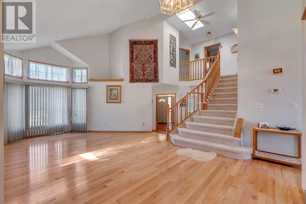 95 Riverside Close SE