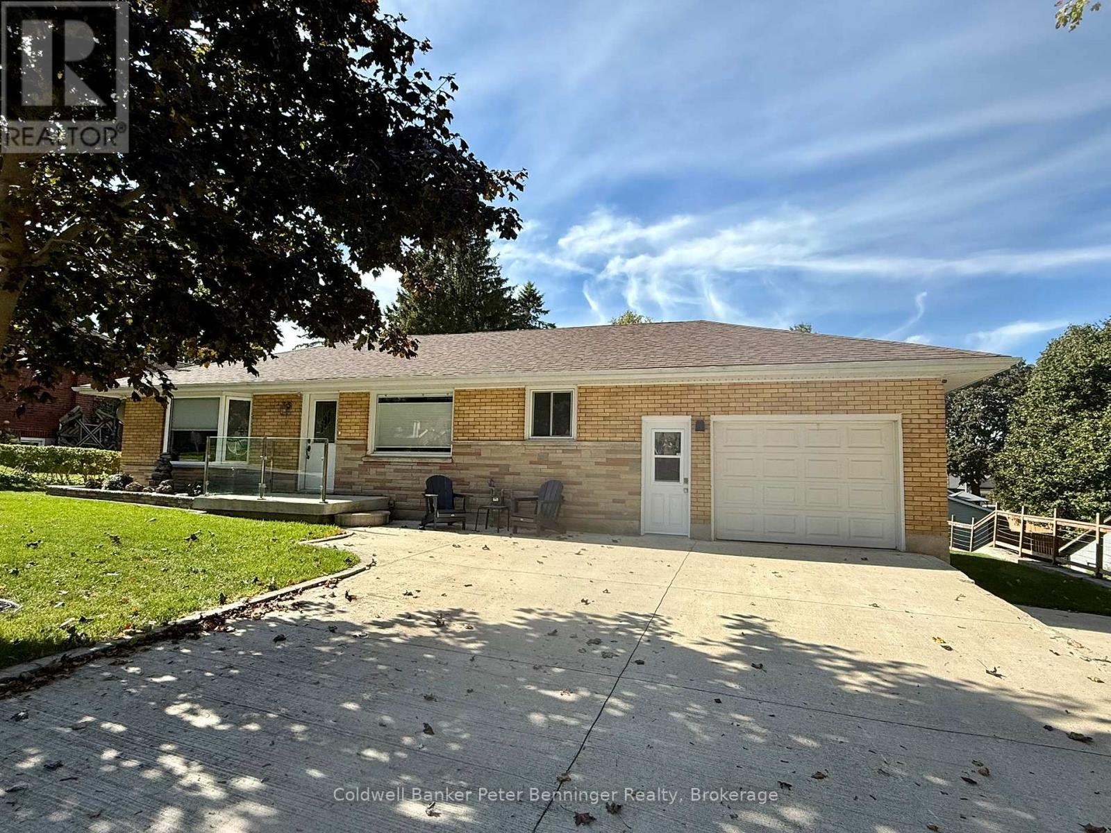 10 BROWNLEE STREET S