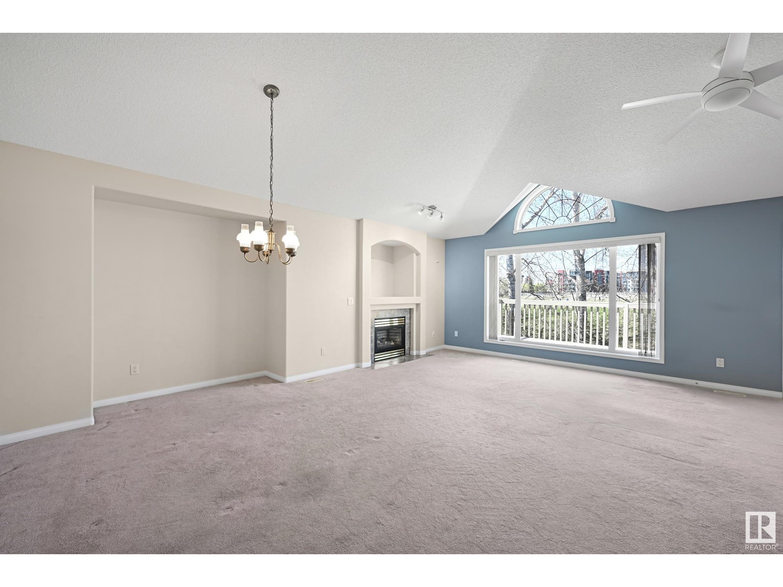 #21 10848 8 AV SW