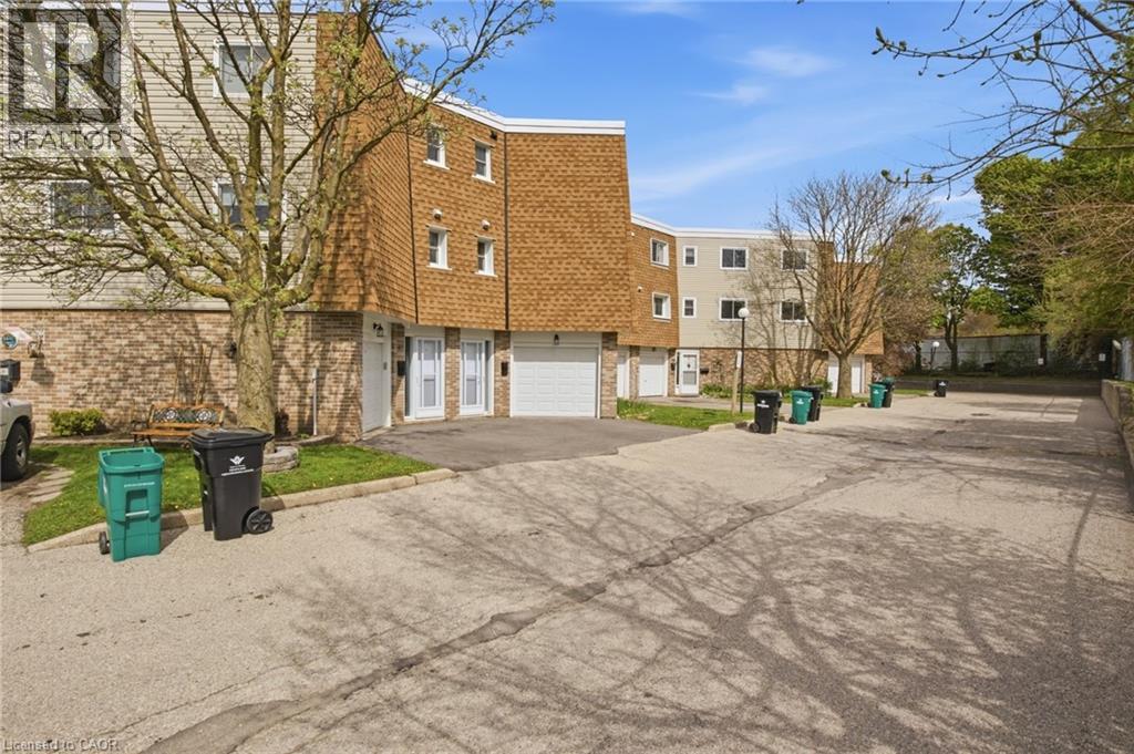 60 ELMSDALE Drive Unit# 46